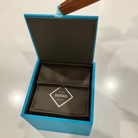 Birks earrings presentation box with pouch - Picture 3 of 5